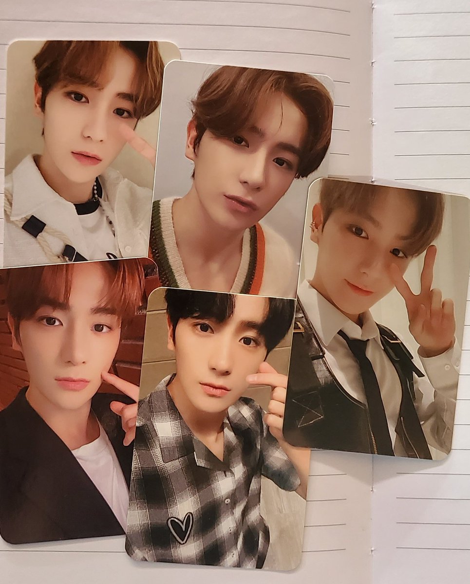 lhjmails's tweet photo. wts lfb ph 

! ! sale ! !

the boyz hyunjae pob pc

set for 600 
dm if want tingi ! https://t.co/iEcVVmnhnA