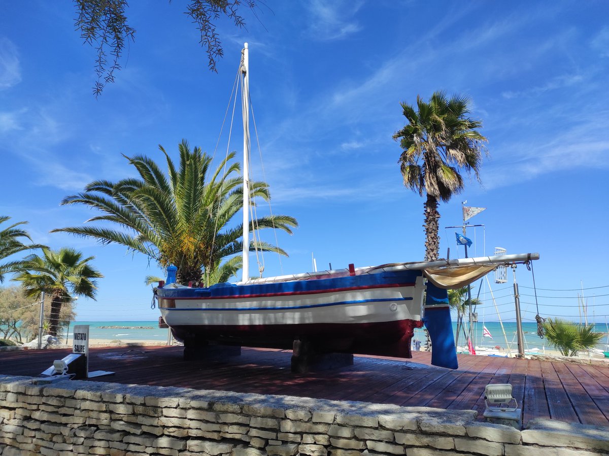BB_SunBeach's tweet photo. Il nostro splendido #lungomare legato alla nostra #storia ed alle nostre #tradizioni!! ❤️💙

#bedandbreakfast #bbsunbeach #sanbenedettodeltronto #mare https://t.co/siFAyrnNnd