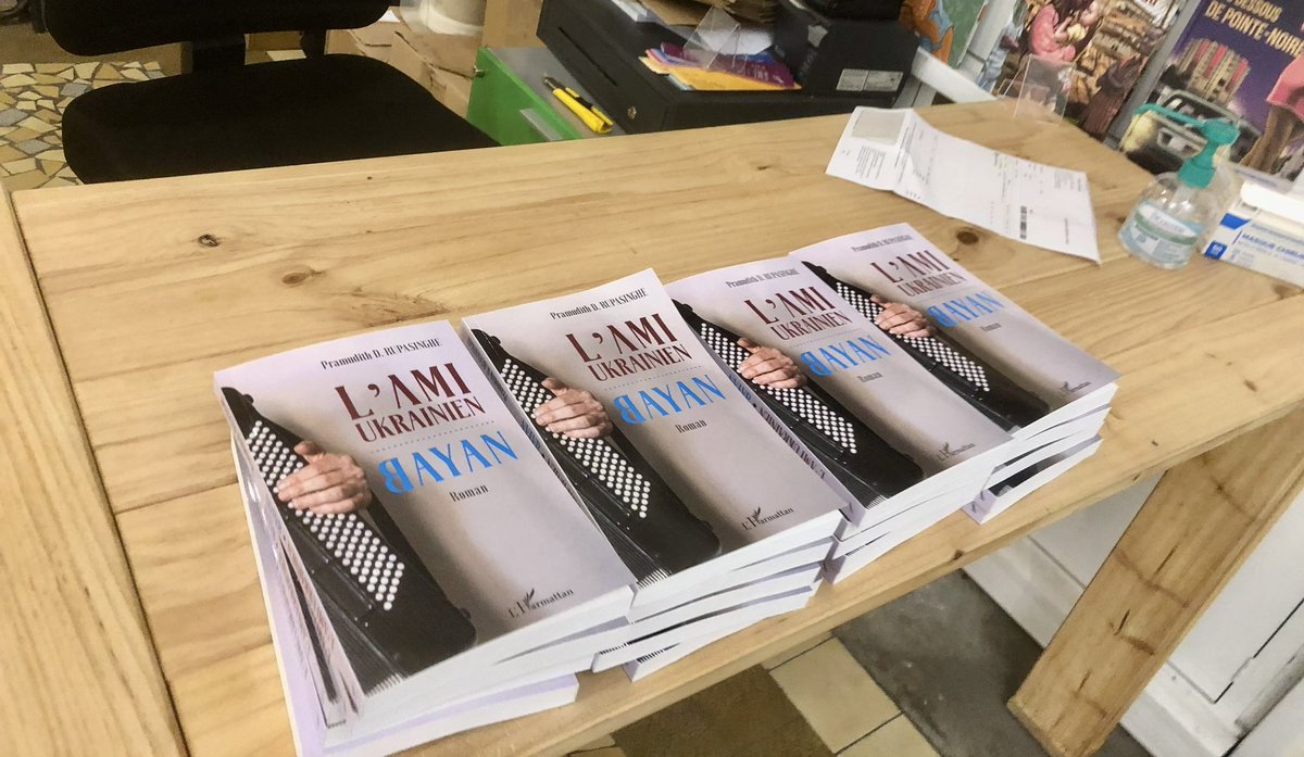 Pramu79's tweet photo. Signing event in #Paris at #Harmattan last year. L’Ami Ukranien has moved from a trans-genre to historical fiction with war in Ukraine becoming no longer an imaginary event.
#fiction #books #booksign #writerslife #WritingCommmunity #readers https://t.co/EYnQrECCqS