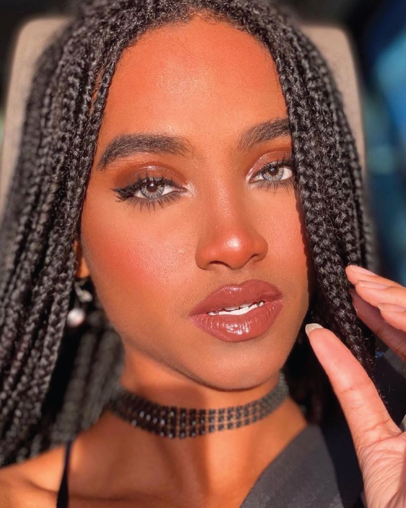 blpbeauty's tweet image. Steal #BLPFam Michelle's look 😍 

She's wearing:
✨ #CompactPowderVLP Beige
✨ #FaceBase Medium Sable

Get yours here at blpbeauty.com 🛒