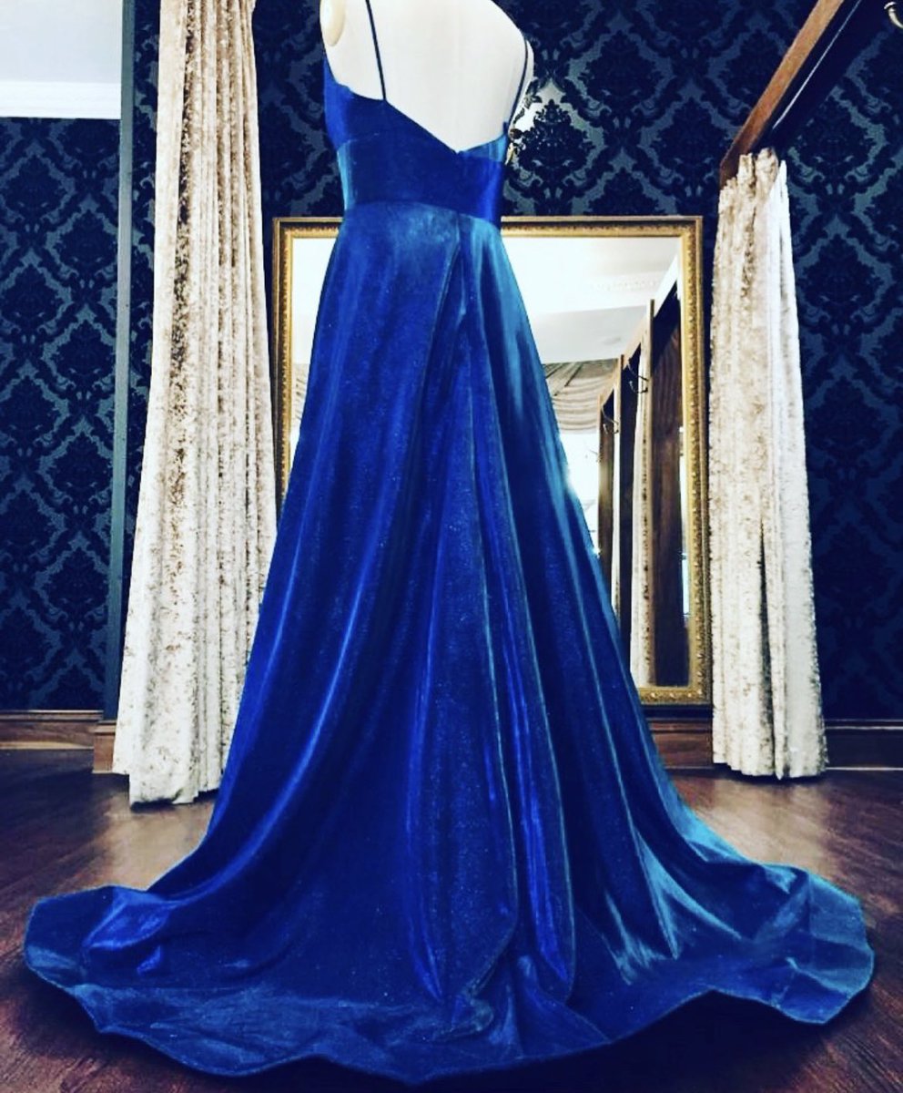 ABoutiqueUK's tweet photo. 💙💙💙#stunningdress #glamour #alterations #sewing #craftsmanship #alterationspecialists #alterationservice #hautecouture #dressalterations  #tailors #dressfitting #seamstress #seamstresslondon #dressalterationslondon #alterationsboutique #london #marylebone #westend #fashion https://t.co/2GcZumXuX1