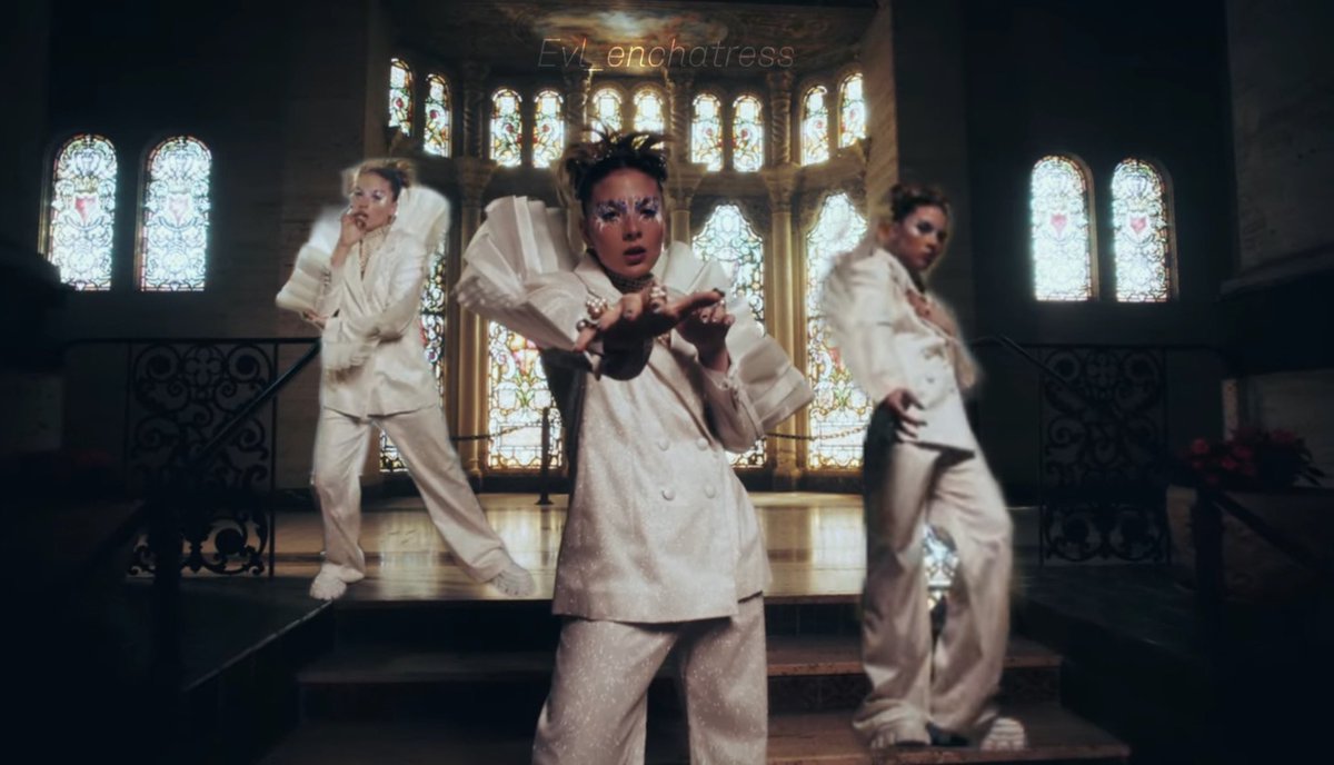 Evl_Enchantress's tweet photo. I always love the style Grace puts into Their videos 🫰🏽🤍 and who doesn’t love the added bonus of more M! https://t.co/m1NvGsmTDI