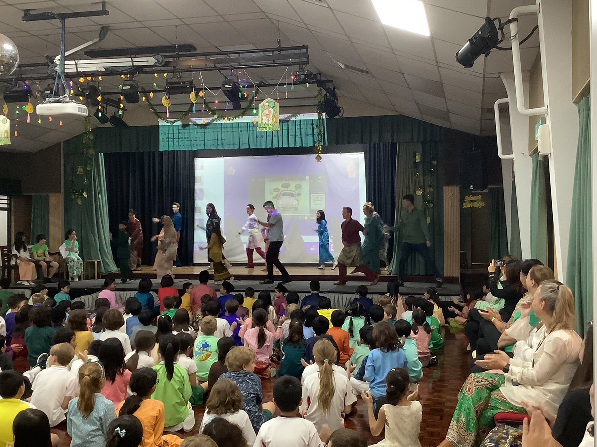Terima kasih Puan Linda, Puan Rasidah and their Y6 students for a lovely Hari Raya assembly today! Everybody enjoyed learning about the festival and watching some wonderful singing and dancing. Well done to the teachers who joined the dance too! #WeAreKLASS