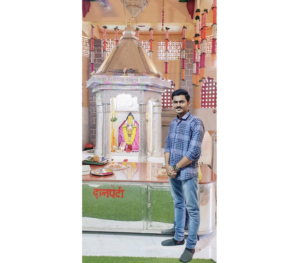 manishdeoremd's tweet photo. ❤️🙇🙏
.
.
.
#manishdeore #mann #dhandaidevi #Temple #mhasdi #Maharashtra #god #happyvibe #mh18 https://t.co/mzHicvAq0N