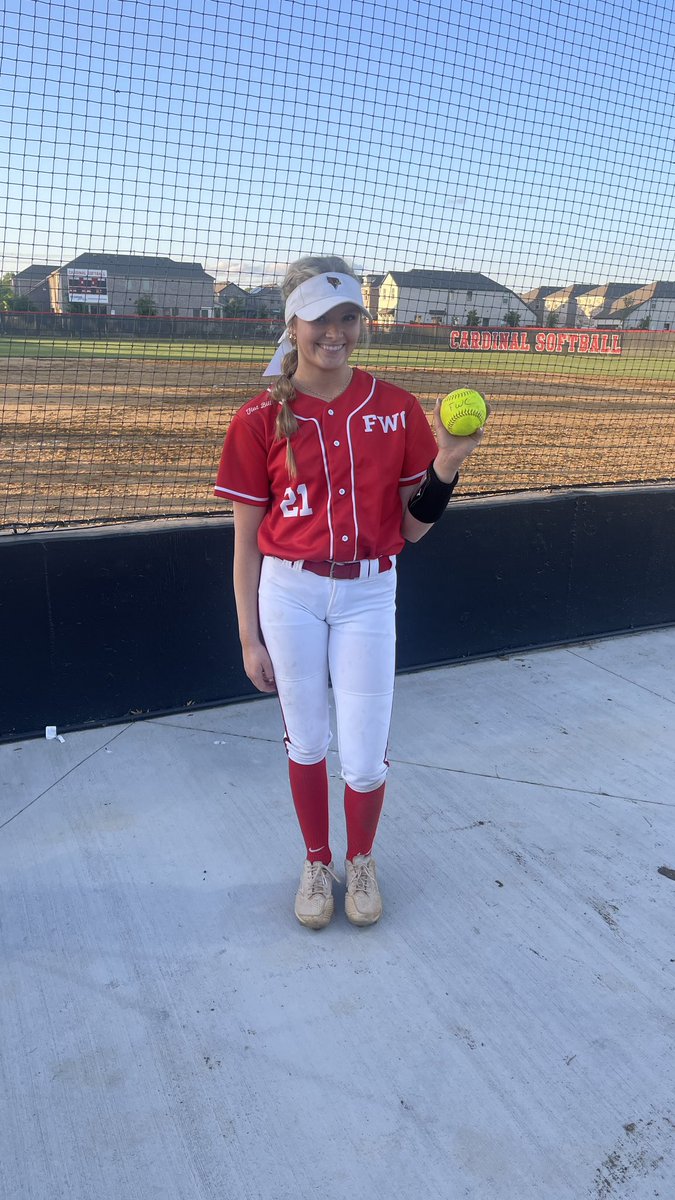 chanleykymber's tweet photo. regular season ending this week and went out with #4!!! playoffs start next tuesday vs grapevine faith!

@FWCathletics @fwc_softball @glorynation16u @FridayNghtGlory @LegacyLegendsS1 https://t.co/nVwarbPRlj