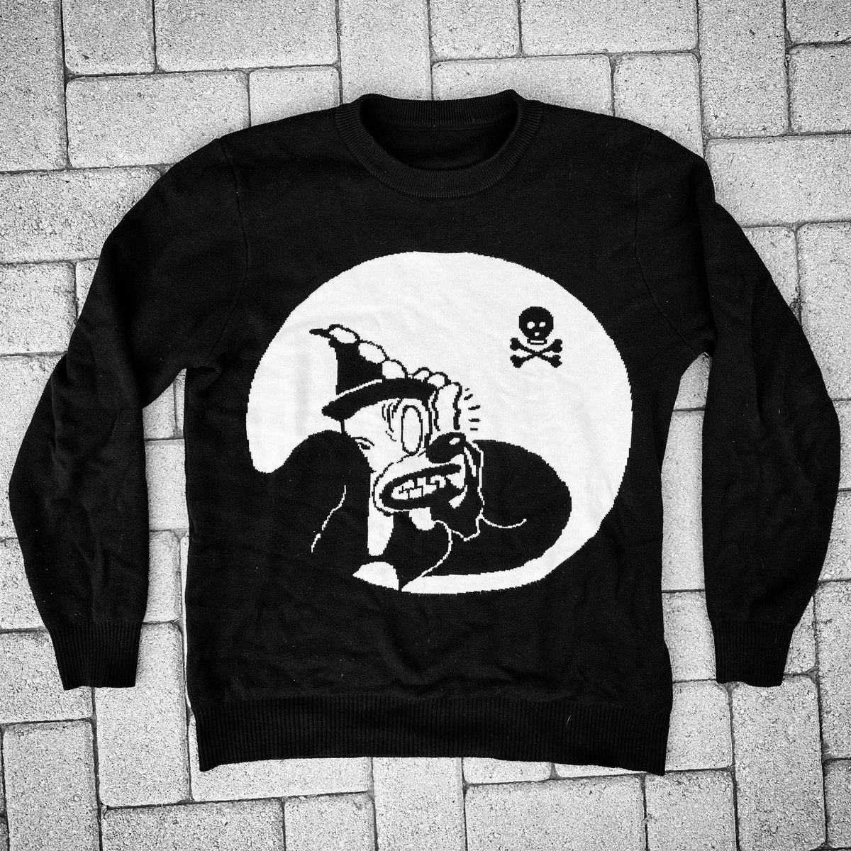 ☠️Koko’s Earth Control☠️
.
Limited edition Fleischer Studios knit sweaters available at rockinpins.com/product/koko-t…
.
 #fleischerstudios #maxfleischer #cartoon #animation #kokotheclown #bettyboop #ghostemane #clown #knitsweater
