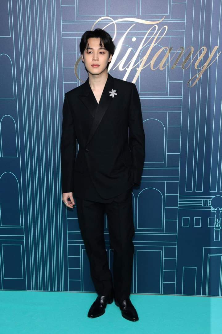 Jimin at Tiffany &amp; Co. Event | New York 💛🐥

ကြည့်လို့ကောင်းနေလိုက်တာ Global Ambassador မင်းသားလေးရေ 💜💜

#BTSJIMIN
#JiminxTifannyAndCo
#JIMIN #BTSARMY