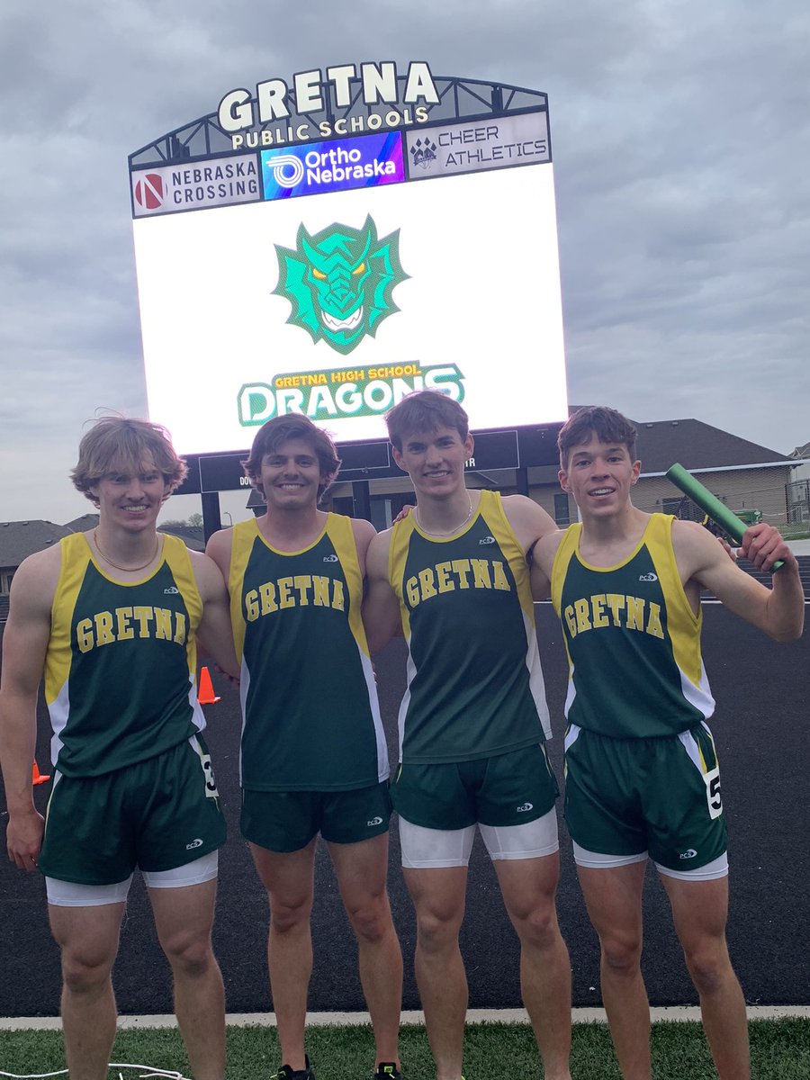 What a way to end the KOC Gretna Invite! <a href="/ColeDobberstein/">Cole Dobberstein</a> <a href="/44BraydenMoore/">Brayden Moore</a> <a href="/BlaykeMoore5/">Blayke Moore</a>  &amp;  Spencer Ward win the 4x400 Relay and set a new school record at 3:25.53!!! 😮 💨