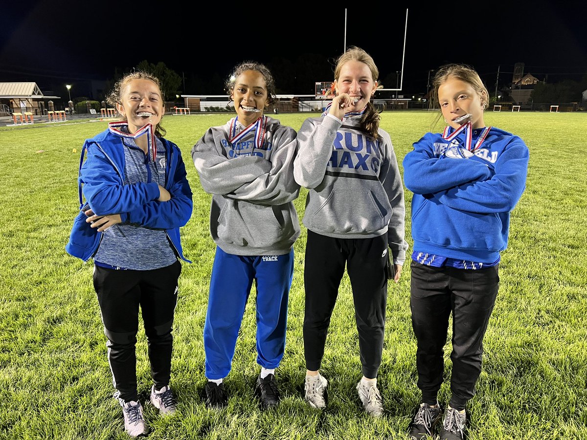 HempfieldAreaTF's tweet photo. Congrats to the 4x400 for taking 🥈place ! @cydney_blahovec @llindsaysimmons @SemowGrace @alexagray_5 https://t.co/GaQL9xzF6n