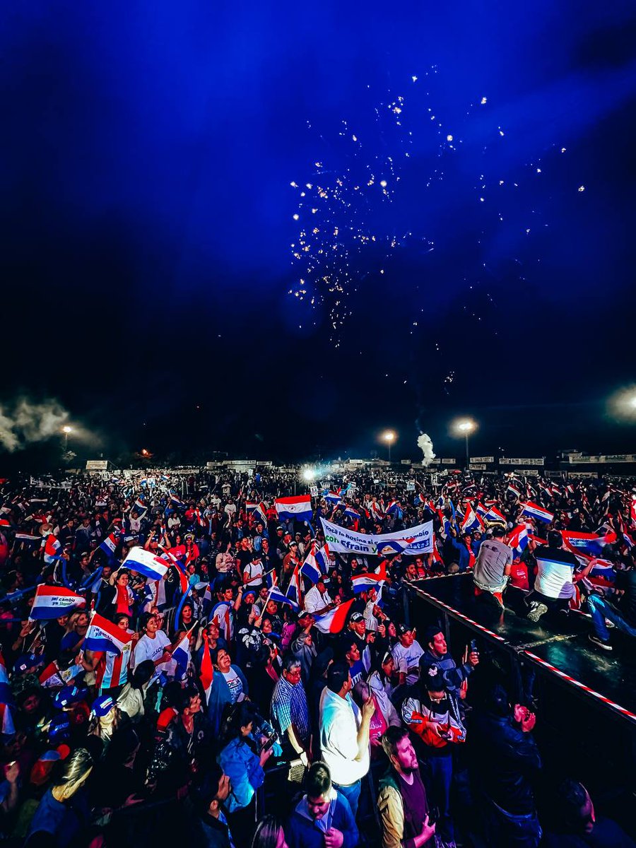 Launionam's tweet photo. 📢 GRAN CIERRE DE CAMPAÑA DE LA CONCERTACIÓN NACIONAL

🗳️ En el Club 2 de Febrero de Capiatá y con un multitudinario acompañamiento la dupla Efraín Alegre-Sole Nuñez de la @concertacionpy llevó a cabo  su cierre de campaña. https://t.co/aIHql5ziiM
