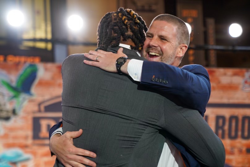 coach_bnapier's tweet photo. Congratulations @GVOaant #GatorNation is so proud of you.  It’s been awesome to see your growth as a person &amp; leader. You are a product of your work! The future is bright for the @Colts organization &amp; the best is yet to come. #GoGators #NFLDraft https://t.co/5r6lP4FK4a