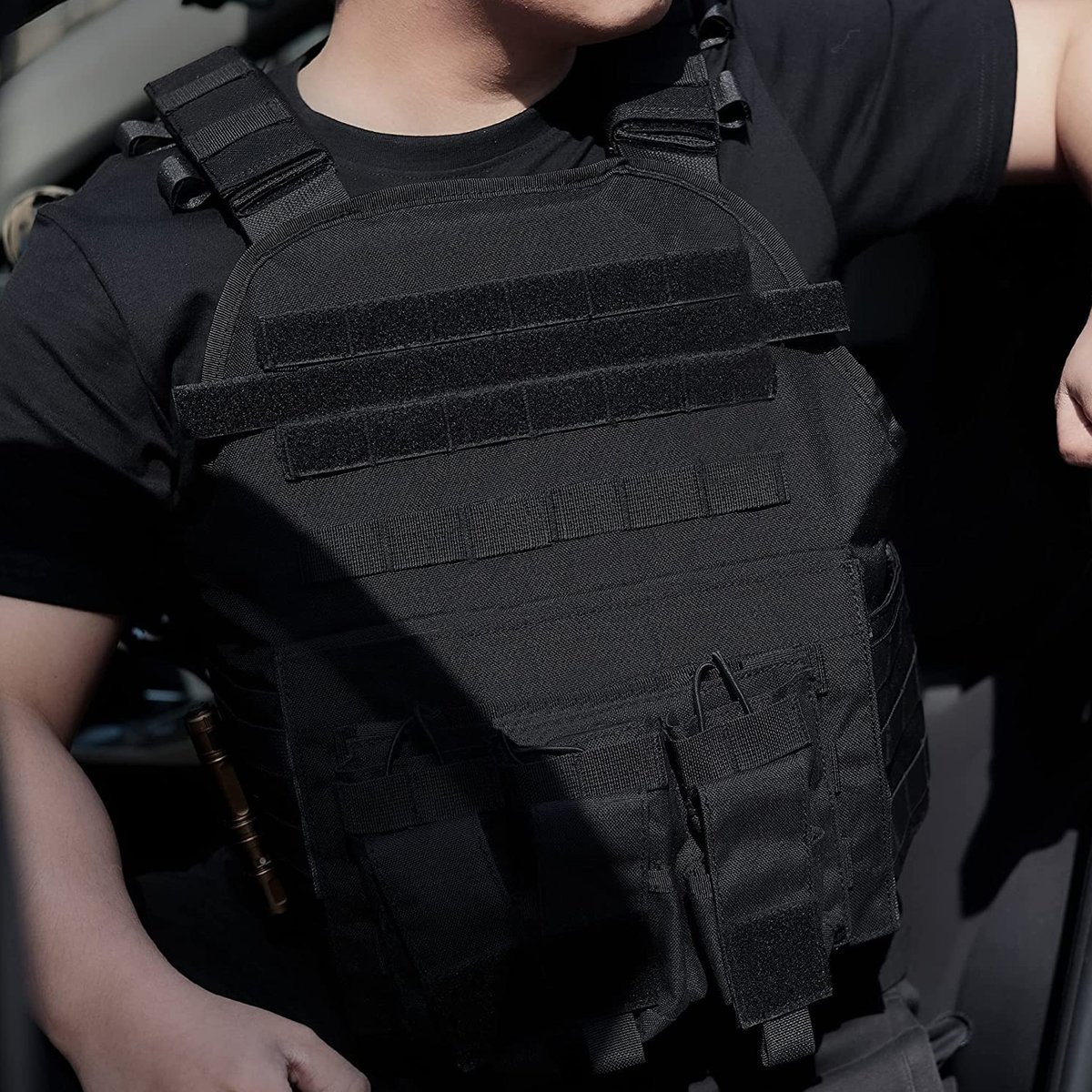 GLORYFIRE_US's tweet photo. Whether you're using it as a plate carrier or body armor, the GloryFire Tactical Vest is designed to keep you comfortable and protected during long periods of use. Available in two colors.
 Visit our website now at
https://t.co/VVeAVzzCUS, https://t.co/8Dqt7ovae5 https://t.co/d7mM1v8ugz