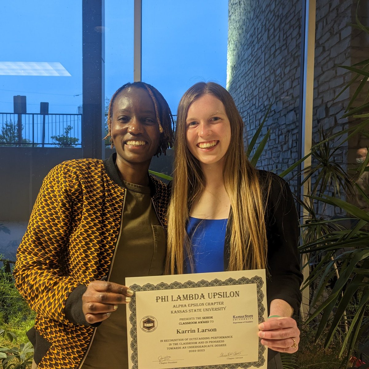 SupraCat (@gadzikwalab) on Twitter photo Congratulations Karrin on another undergraduate classroom award!
And thank you to <a href="/KState_PLU/">K-State PLU</a> for the recognition of our students' hard work. Congratulations Karrin on another undergraduate classroom award!
And thank you to <a href="/KState_PLU/">K-State PLU</a> for the recognition of our students' hard work.