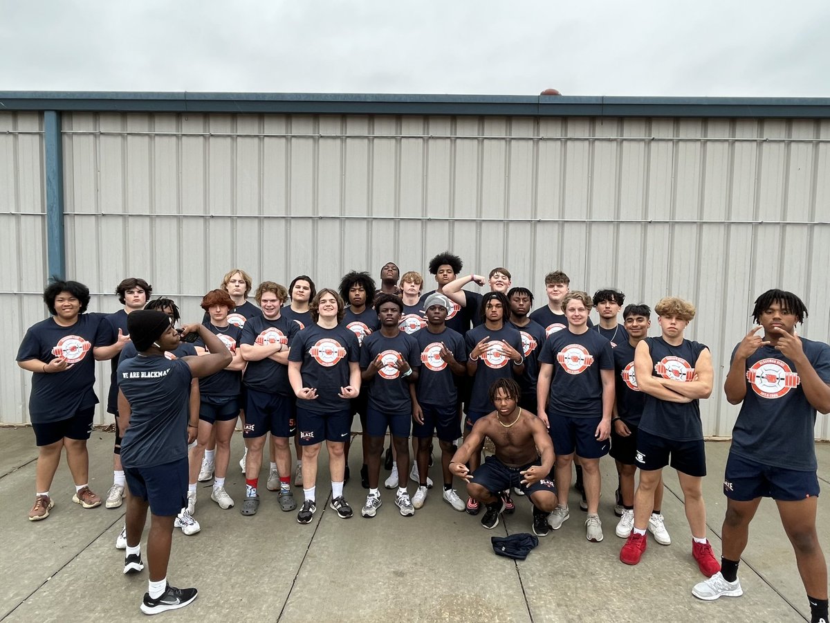 Lift-A-Thon in the books!!
Class of 2025 💪🏻🔥💪🏻🔥

#WeAreBlackman
#Family