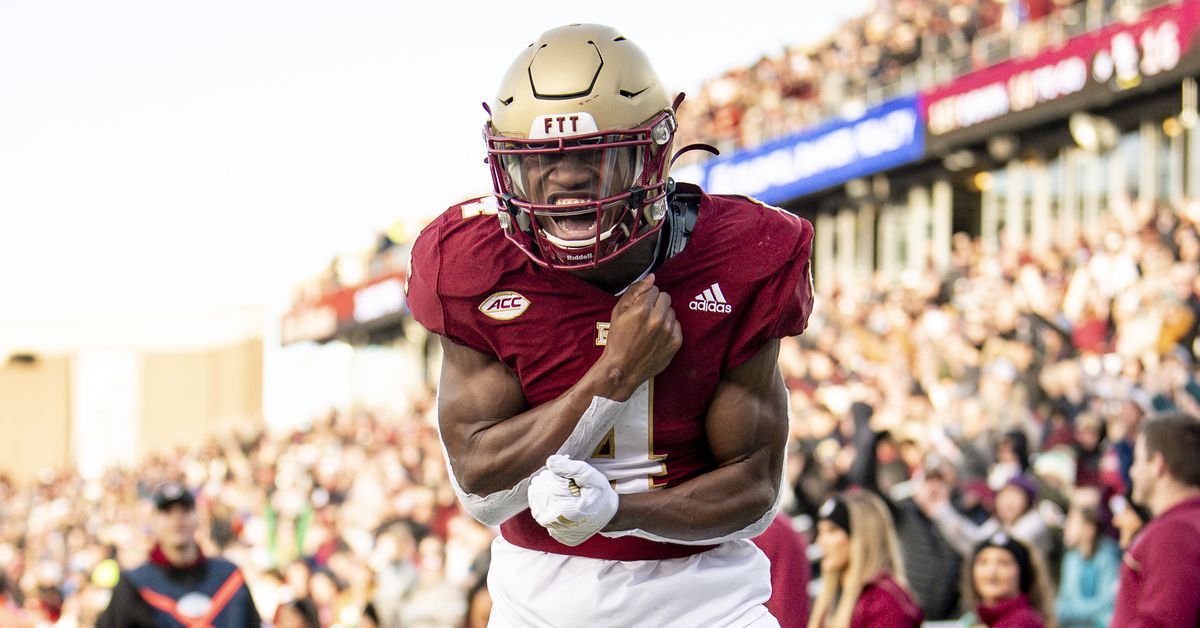 NFL_DovKleiman's tweet photo. 𝗣𝗶𝗰𝗸 𝗜𝘀 𝗜𝗻: With pick 22 overall in the 2023 NFL Draft, the #Ravens are selecting WR Zay Flowers https://t.co/FDlgN97v7Y