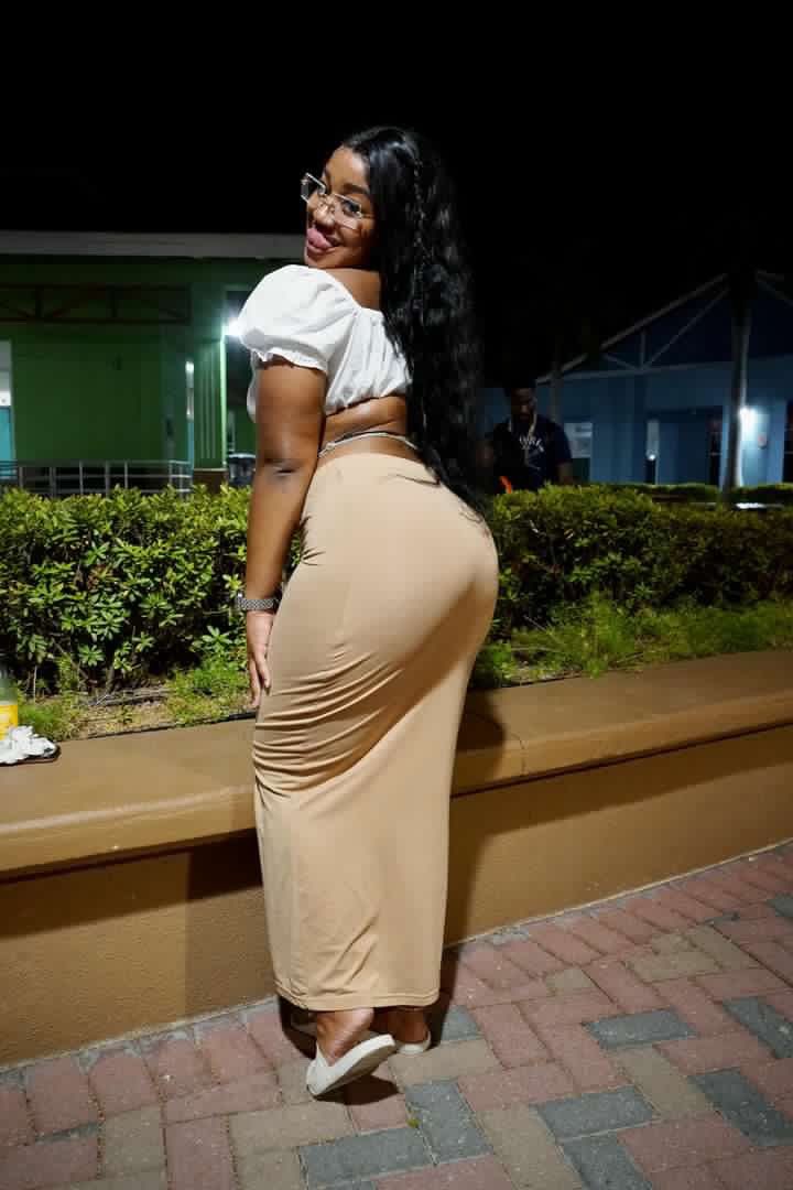 deylov3thai's tweet image. Having a blast carnivallllll🇻🇮🤍