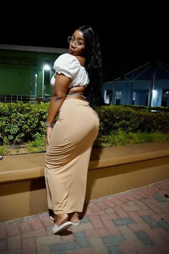 deylov3thai's tweet image. Having a blast carnivallllll🇻🇮🤍