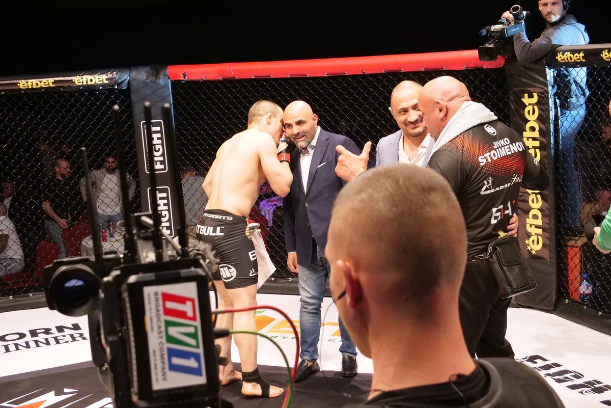 StrikinGokhan's tweet photo. Such an amazing night to be remembered. It was an honor to share this project (and many more to come) with my brother/partner Lubomir Guedjev #StayTuned ๐ค๐ผ
Special S/O to the only one Grant Waterman๐๏ธ
#MMABushido88 #MMABushido #MMA #GYSE3 #LGSE1 https://t.co/JtTmFm3Muf