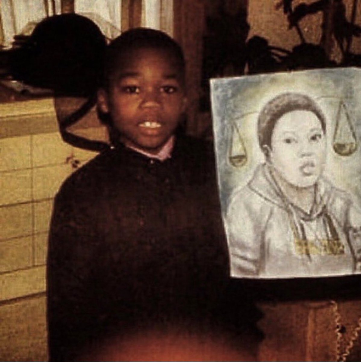 _ValTown_'s tweet photo. Curtis “50 Cent” Jackson. “Boo-Boo”. South Jamaica, Queens, 1983. 

50 pictured with a hand drawn picture of his mother Sabrina at his grandmother’s house. https://t.co/A5lLe9gOH3