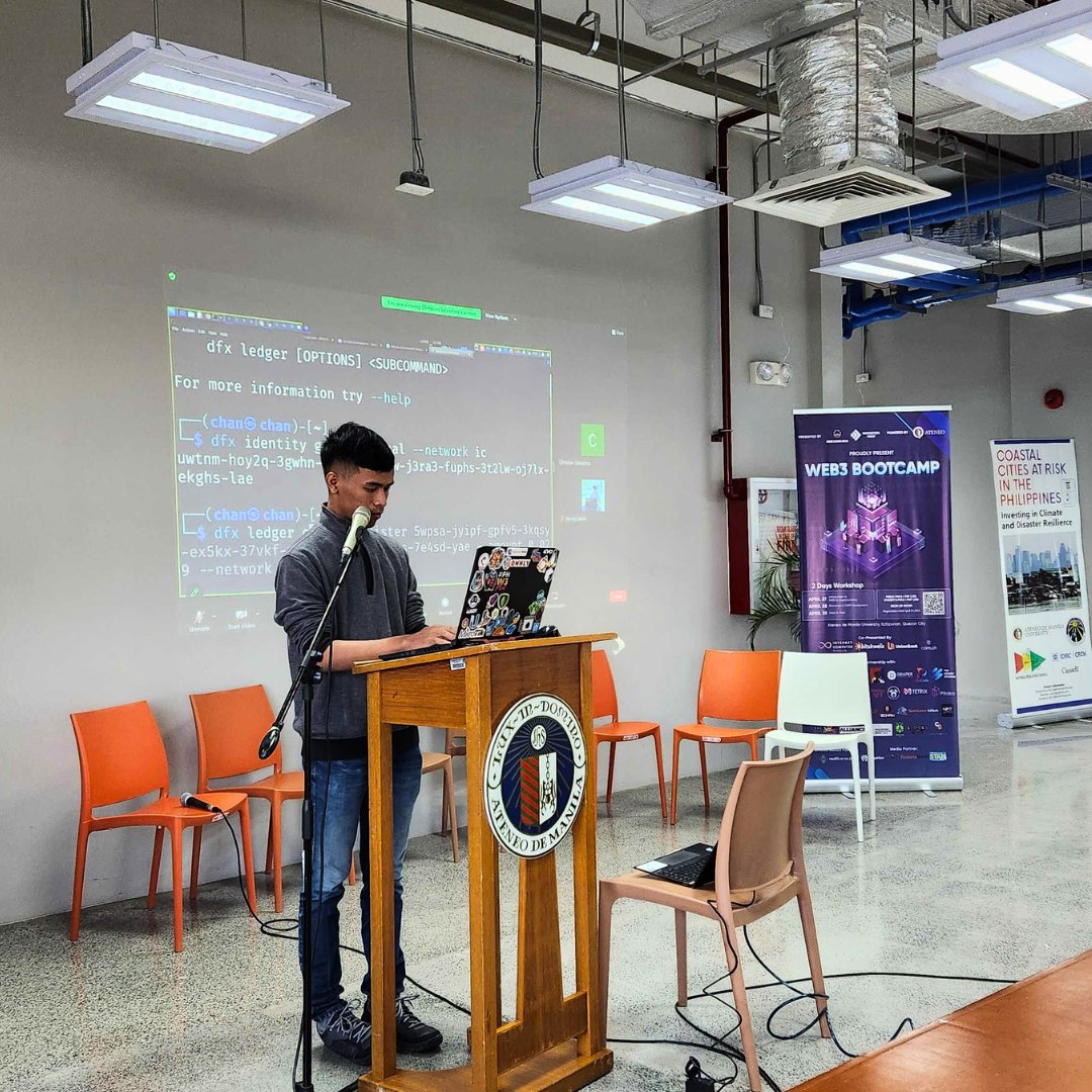 SparkLearnET's tweet image. Wrapping up day one of #Web3Bootcamp at @ateneodemanilau! The workshop on 'How to Create a Canister and Deploy a DApp on the Internet Computer #Blockchain' was a success. ✨
Two more days to go, classmates. 🧡💙🤍