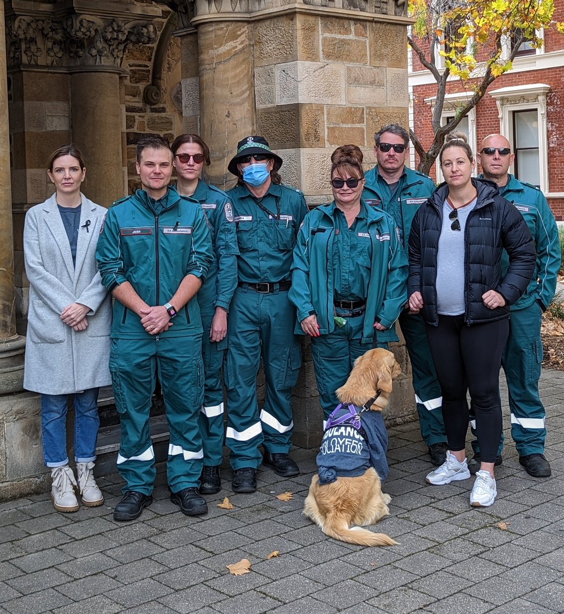 aeasa1981's tweet photo. Today on #InternationalWorkersMemorialDay we honour our NSW comrade Steven Tougher, who tragically lost his life on duty 2 weeks ago. Our members wear a black ribbon for their fallen comrade, &amp; for the hundreds of workers who tragically never made it home to their families. https://t.co/MFiqLhsW7p