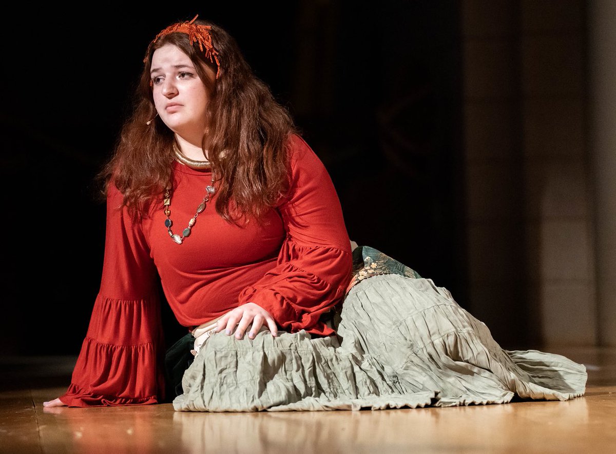 Miss Christa Schimitsch tweet media