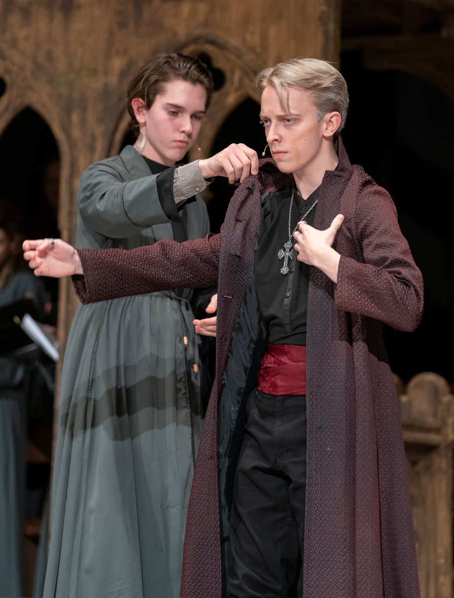 Miss Christa Schimitsch tweet media