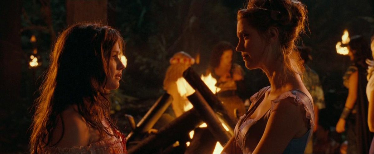 FinalDude78's tweet photo. She ate up this scene 🐺🌕🩸 https://t.co/3TISgYm4Vw