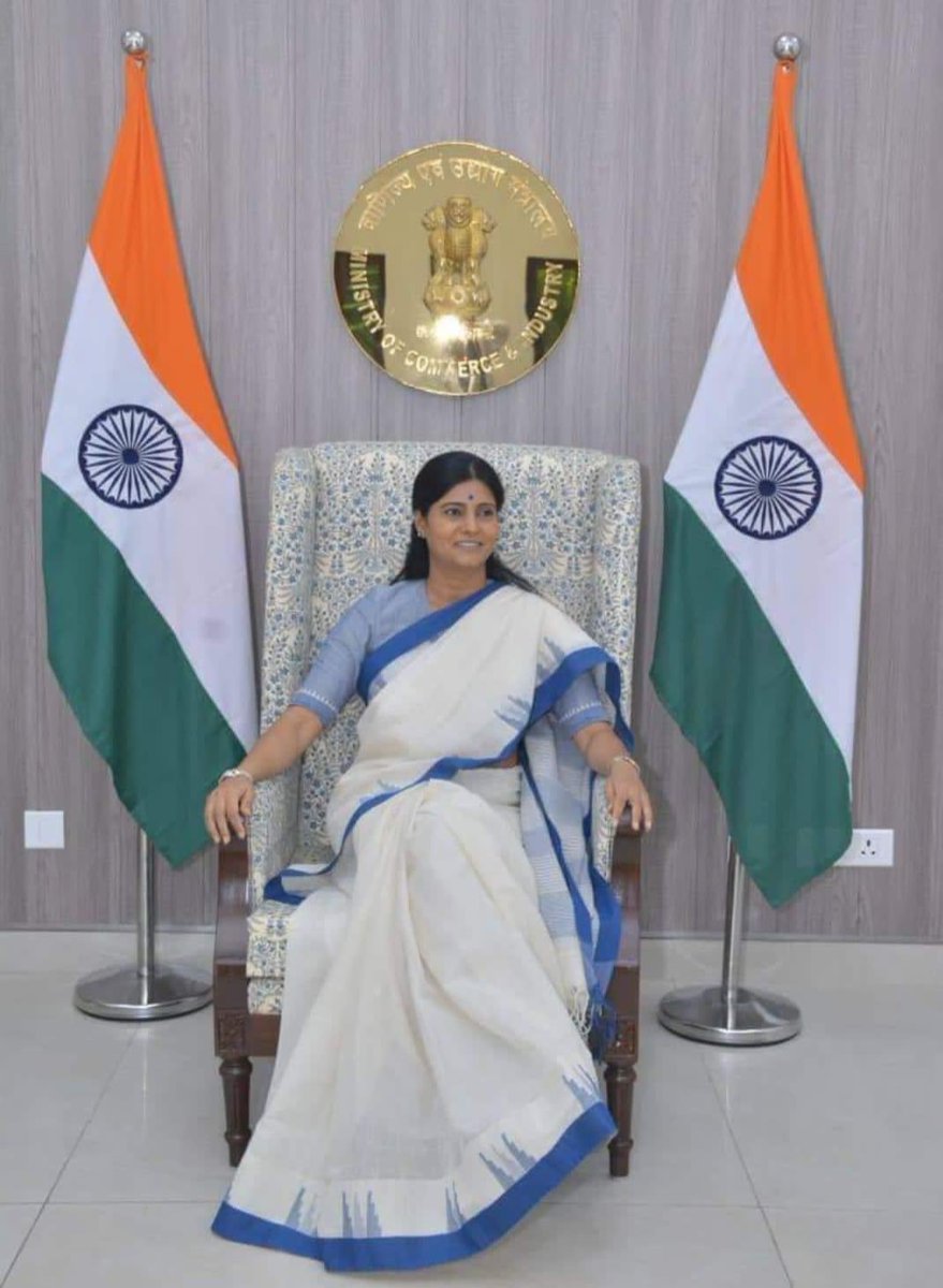 पिछड़े दलितों के हक़ अधिकार की बात हमेशा शीर्ष स्तर तक उठाने का काम करती है केंद्रीय वाणिज्य एवं उद्योग राज्यमंत्री<a href="/AnupriyaSPatel/">Anupriya Patel</a>  को जन्मदिन की ढेर सारी शुभकामनाएँ
दीदी इस प्रदेश को और हम पिछड़े दलित अभ्यर्थीओ को बहुत उम्मीद है 
#HappyBirthdayDidi