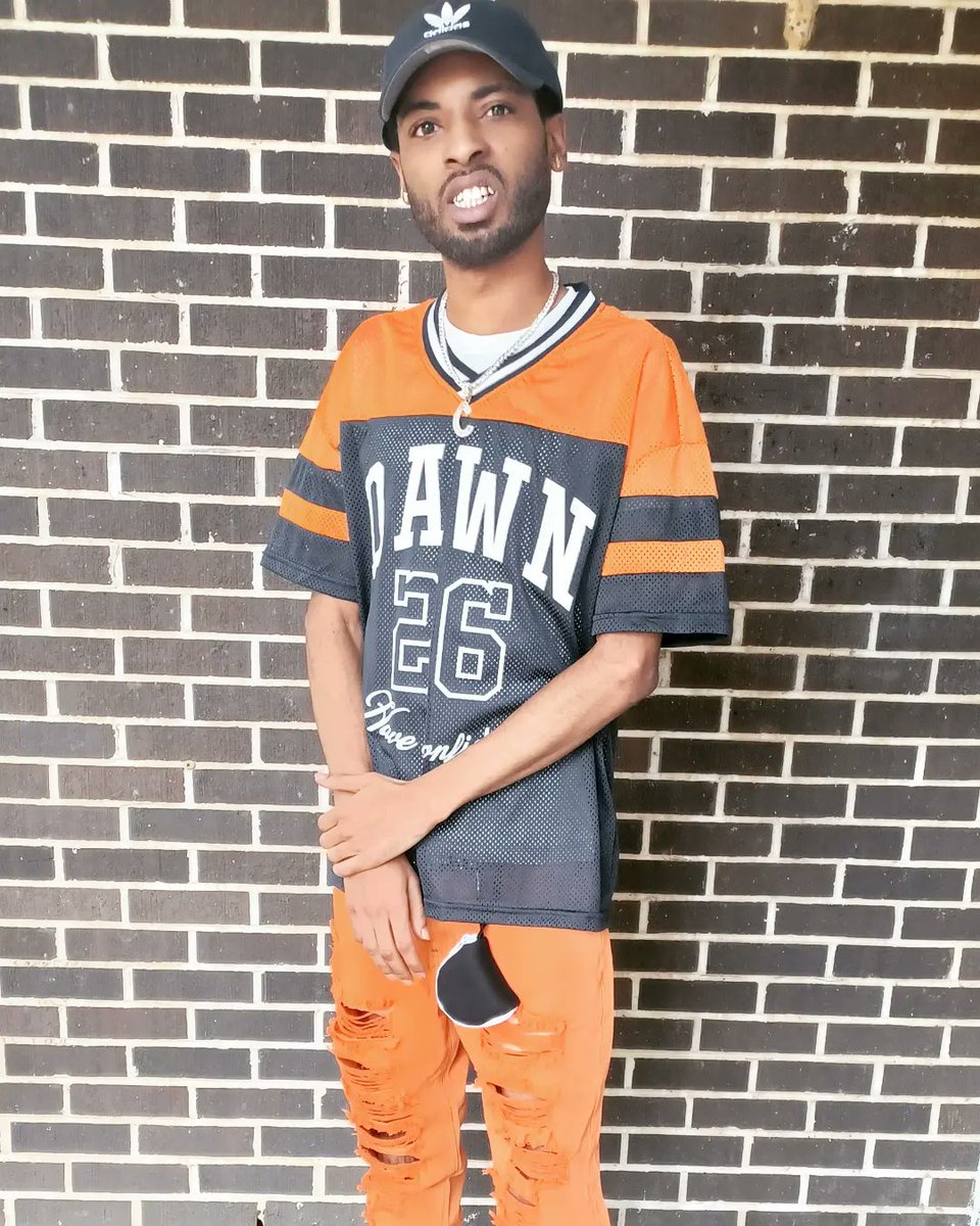LiCezzle's tweet photo. https://t.co/cuo0dgzGKx