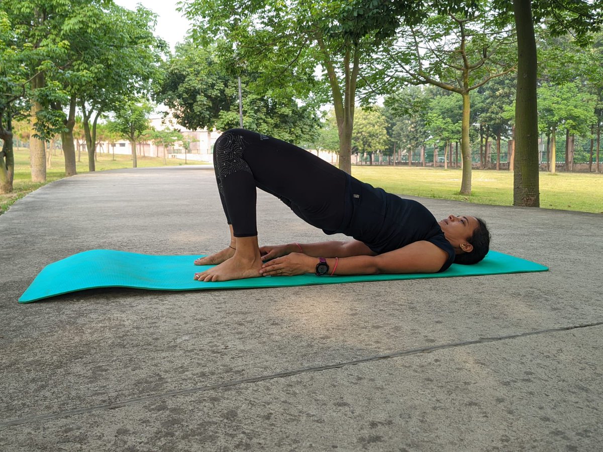 nutanamar's tweet photo. 9 KM Walk, Shoulder bridge exercise
जो आसानी से मिल जाता है वो हमेशा तक नहीं रहता,
जो हमेशा तक रहता है वो आसानी से नहीं मिलता।
@FitIndiaOff 
#stretchingexercise #stretching
#FitIndiaMovement #FitIndia #NutanRunning #LucknowRunner #LucknowRoadRunner #UltraRunner #Yoga https://t.co/9nPBbtKdN6