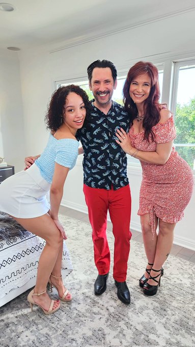 Let your imaginations run wild &amp; you still won't be close!!! OMG What a fucking awesome day with @Alexistaex<a href="/tag/dareweshare"class="tags"><span>#dareweshare</span></a>