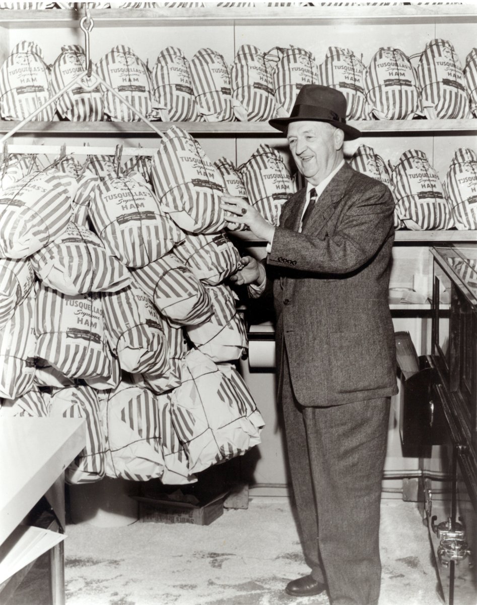Did you know that former Gilmore Stadium Manager Gene Doylew was credited with being “baseball’s first full-time publicity man”? Doyle’s first publicity job was with the Vernon Tigers in 1913, AND he was the brains behind arranging #BabeRuth’s first West Coast tour! ⚾️🏟 #TBT