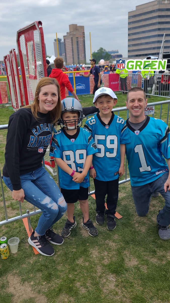 NFLGreen's tweet photo. Jessica, Thomas, Michael and Kevin from South Dakota showed team spirit at the 2023 NFL Draft in Kansas City! Michael won an NFL Draft hat and Verizon planted 20 trees to honor Michael and their team @VerizonGreen @NFL345 #NFLDraft #NFLDraft2023 #NFLGreen https://t.co/8yiYBdjzEe