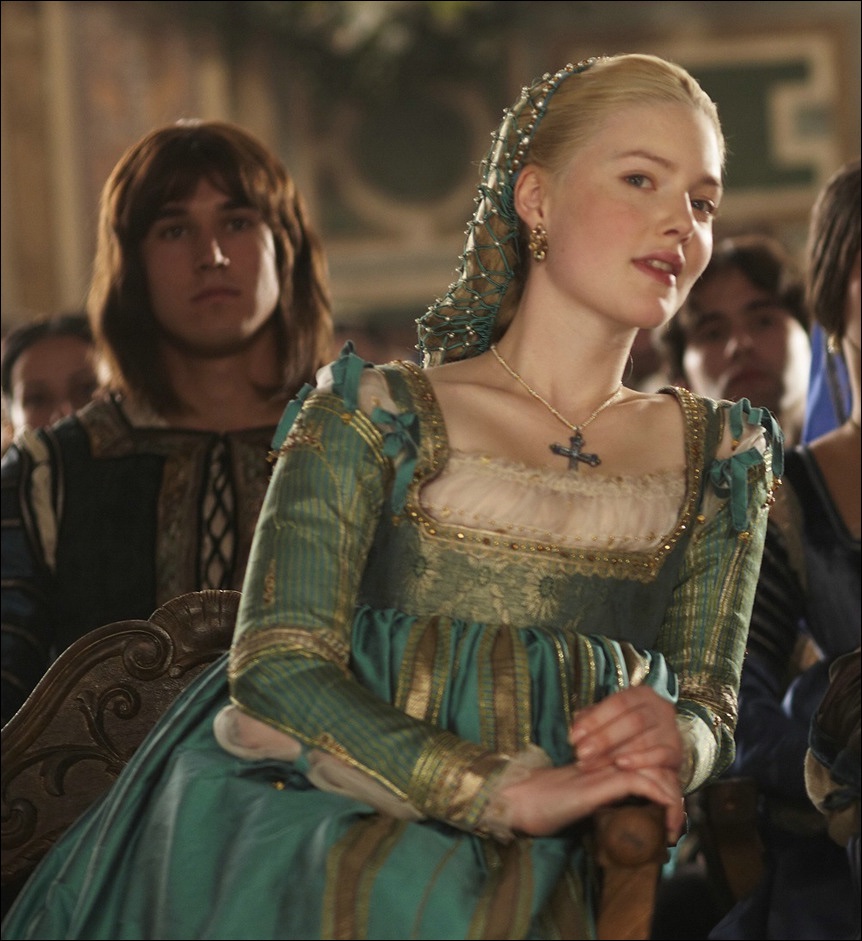 CoraCHarrington's tweet photo. I’m rewatching The Borgias and truly this show is one of the best to ever do it. Unsurprising since the Costume Designer, Gabriella Pescucci, also did Age of Innoncence (!!!), Dangerous Beauty, and Van Helsing (I love the hell out of Van Helsing’s costumes). https://t.co/wkxCImIwcu