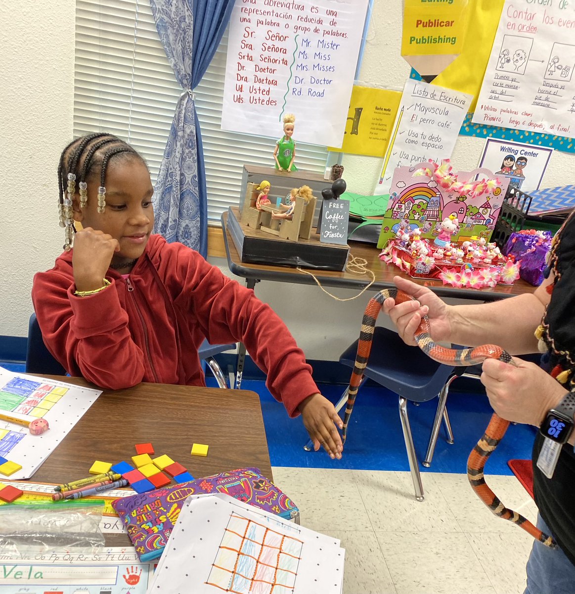 NancyGTG11's tweet photo. We had a visitor in our class. We learned about milk snakes.
@NISDcable @Dpin1967 @galindo_lann
#RootedCable
#Cableignited
#Backtothefuture
#wildlysuccessful
#sisepuede
#exito
#rememberyourwhy https://t.co/JxRPyraRlZ