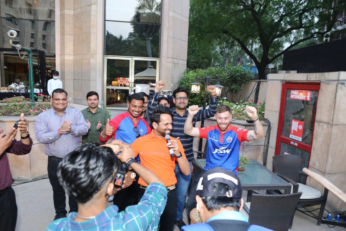 Nitishh_11's tweet photo. A Big Thank You to @Dream11 and Mithun Sir for giving me a wonderful opportunity to meet the stars of @DelhiCapitals at the Dream11 Fan Meet and Greet event. I was able to share my sweet little story related to @Dream11 with the players.
@PiyushS92876953  @SUNILK_33 @tiwari_viks https://t.co/rW0qDVZo30