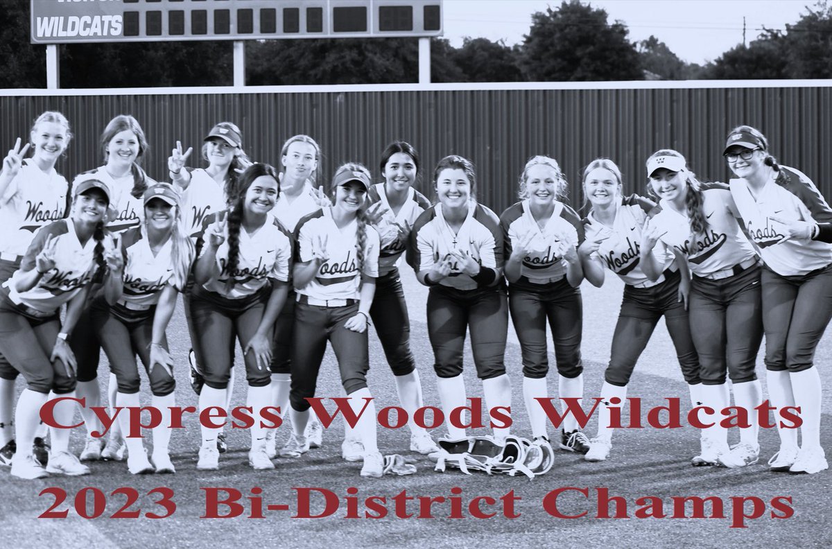 H_Summers17's tweet photo. 17-5A Bi District champs!  Great pitching, great defense, and a few timely hits=moving onto round 2!  Thanks for coming out coach. @jamner9 @KWUSoftball @Coops10RC https://t.co/iA8mmPFKqx