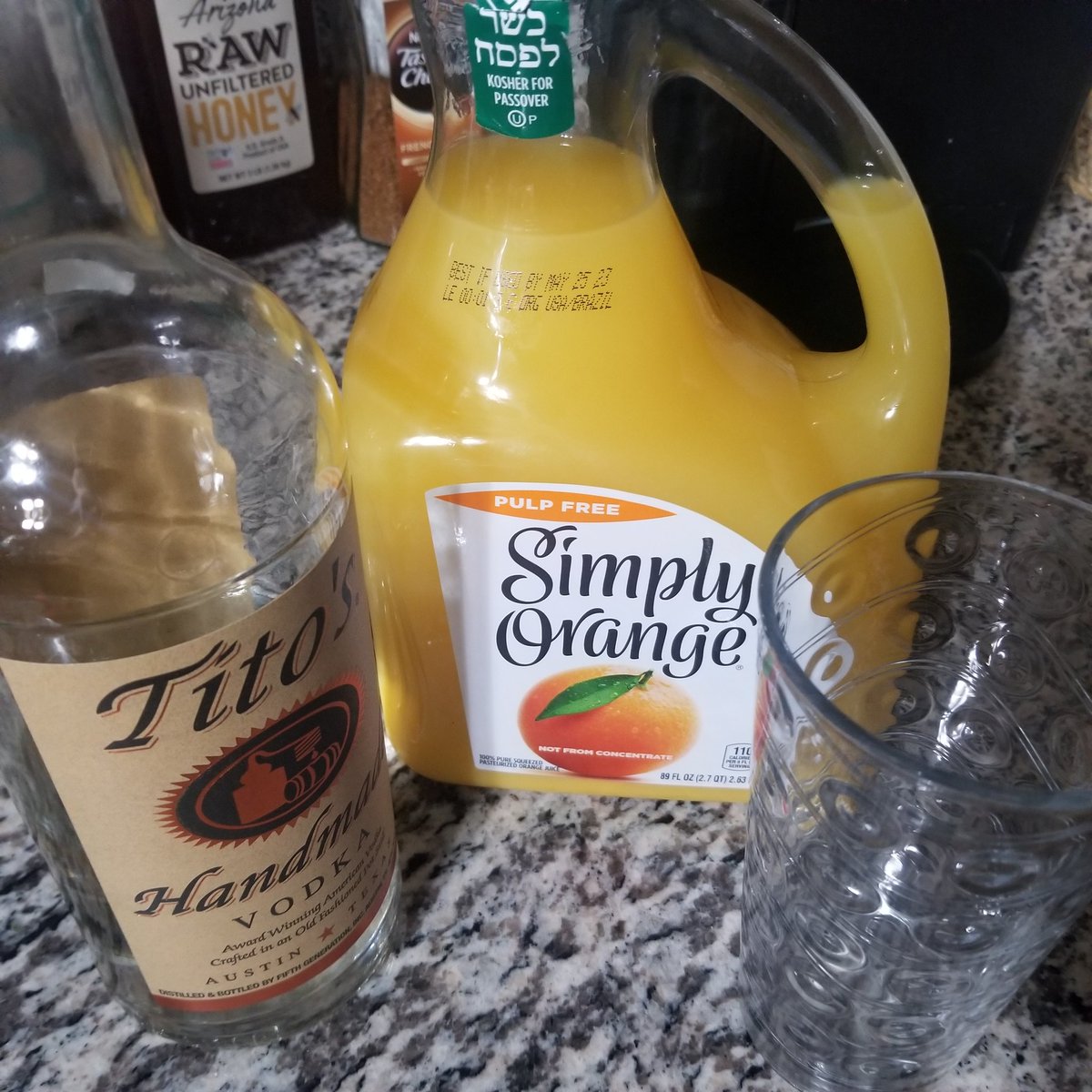 flukyinternet's tweet photo. The vibe tonight. Screw it https://t.co/W0kYdp1M3r