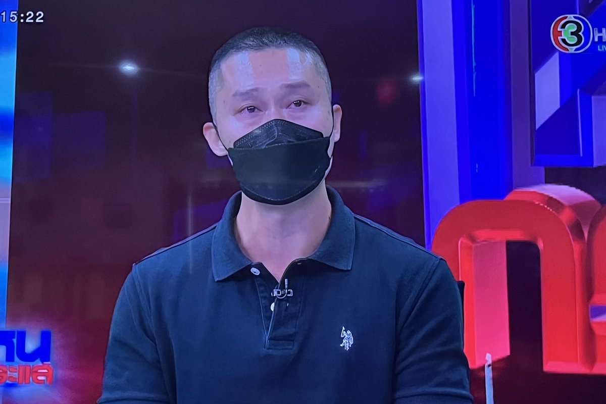 เหยื่อรายนึงที่แอมมาตีสนิท เพิ่งคลอดลูกคนเล็กได้ 1 เดือน  อยากลดนน. แอมส่งยาไปให้ ทานแล้วฟุบตายคาเตียง สามีอยู่คนละจังหวัด vdo call หา ลูกคนโต5ขวบไม่รู้ บอกแม่นอนร้องไห้คิดถึงป๊า สามีรู้สึกผิดปกติโทรให้เพื่อนบ้านมาดู แต่ไม่ทันแล้ว 
🥲เค้ารู้สึกผิดมาตลอดที่ช่วยไม่ทัน
 #แอมไซยาไนด์