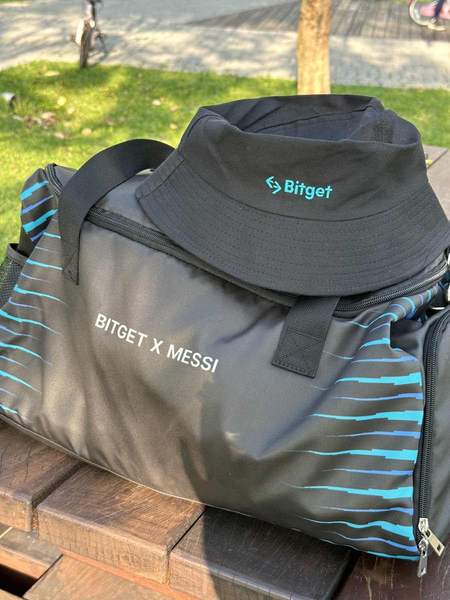 背上 #Bitget x #梅西 運動包✨
走到哪都吸睛 👀
​
留言👇分享你是否喜歡這個運動包 😍
如果很多人喜歡，以後就辦活動抽獎送出去🎁