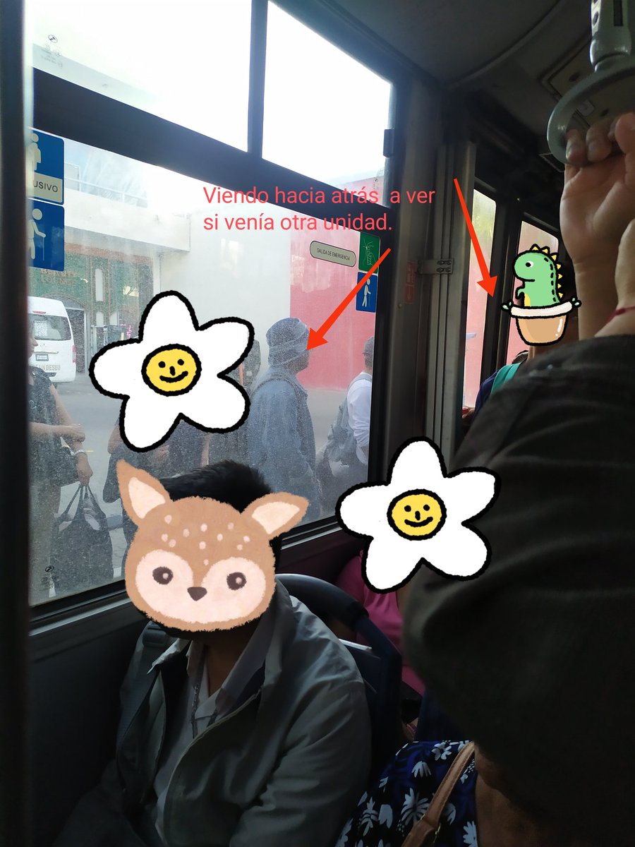 LizzQro's tweet photo. Qué tristeza por el #tiempo perdido de las personas. Tiempo sin #producción.
Ni siquiera están esperando la ruta en algún #miniparque con sombra, que por lo menos les inserte mejores experiencias en el día a día.
Triste el #TransportePúblico en #Querétaro https://t.co/LXdoWr1bw0