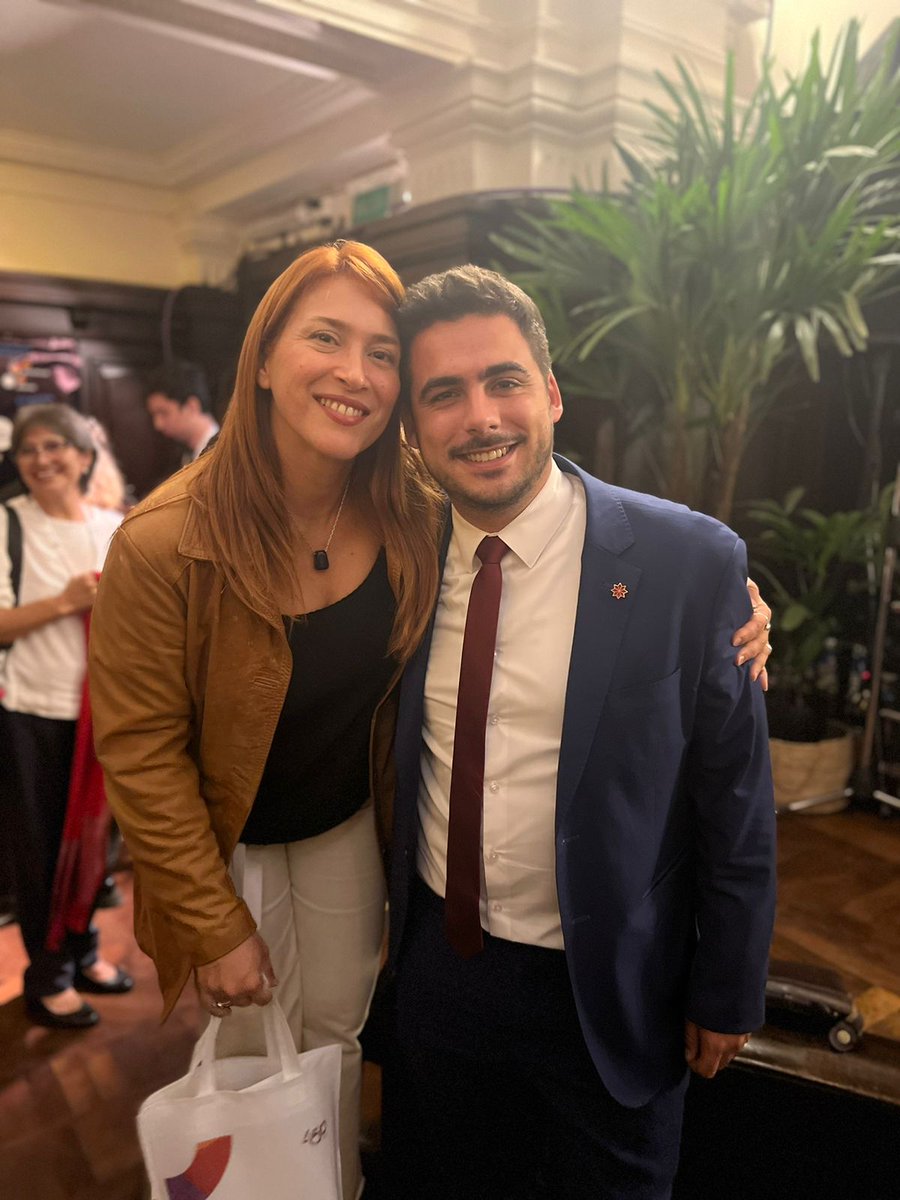 Gretel_Galeano's tweet photo. #CongresoInternacional
#ParticipaciónCiudadana
#FederalLab
En el Congreso Internacional de Participación Ciudadana compartimos nuestras experiencias de Laboratorios de Innovación Pública y Ciudadana del país. Hay equipo. Siempre. https://t.co/omojGiw2uT