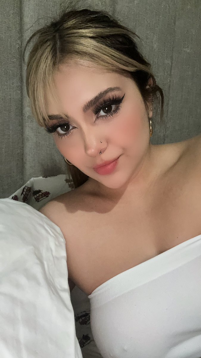 ARI 🍓✨ tweet media