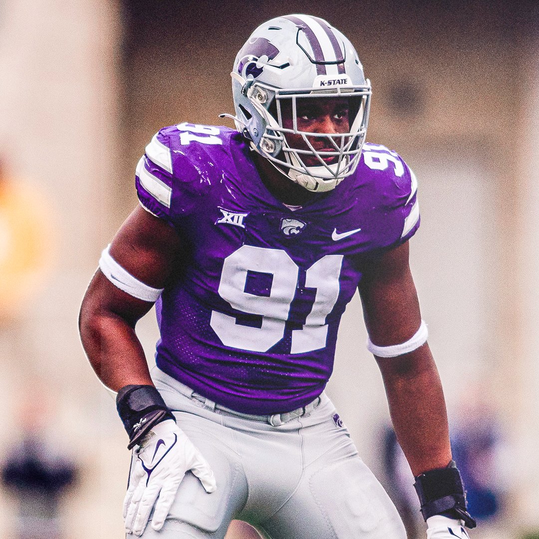 sportingnews's tweet photo. Felix Anudike-Uzomah is staying home 🏠

◾️ Born in Kansas City
◾️ Went to Kansas State
◾️ Drafted by Kansas City Chiefs
◾️ Drafted in Kansas City https://t.co/R9pO5YdCuF