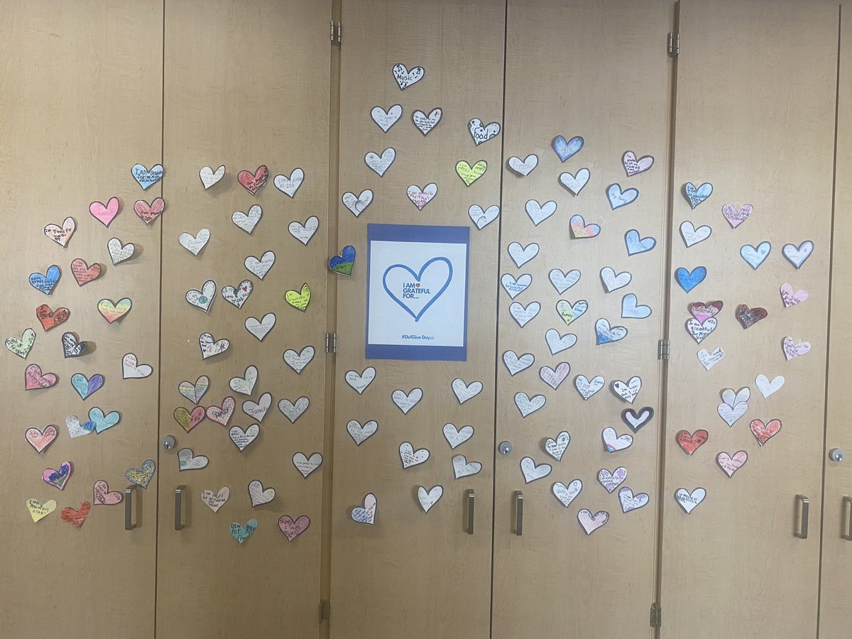HollyburnSchool's tweet photo. Just one example from our #do1giveday. Students spent this week spreading acts of kindness and gratitude across the community! #westvaned https://t.co/1uTO2rcwqo