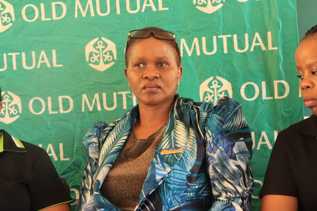 PsjLocal's tweet photo. [IN PICTURES] 
The @OldMutualSA Foundation with Department of Education in the O.R Tambo coastal and Port St Johns local Municipality donated School uniform to Port St Johns Junior Secondary School and Noqhekwana Junior Secondary School for leaners who were affected by floods on https://t.co/lJARqZZq8L