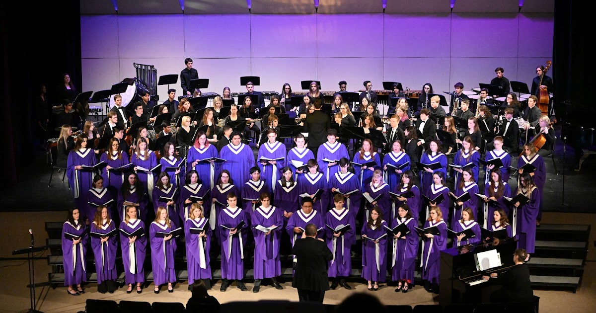 Graduation Concert Honors Class of 2023 / Features World Premiere: Congratulations to the members of the DGN A Cappella Choir and the DGN Wind Ensemble for wonderful performances at the 2023 Graduation Concert.  The… dlvr.it/SnBpvt @DGNFineArts #99Learns #WeAreDGN