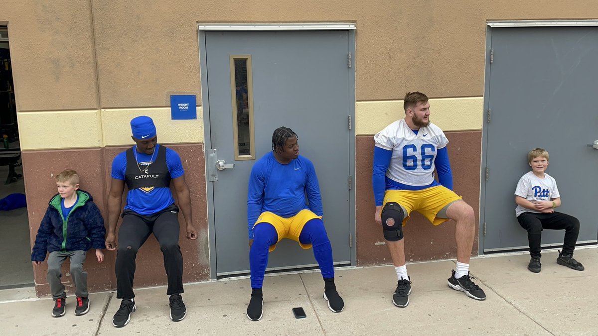 Dustin M Gray tweet media