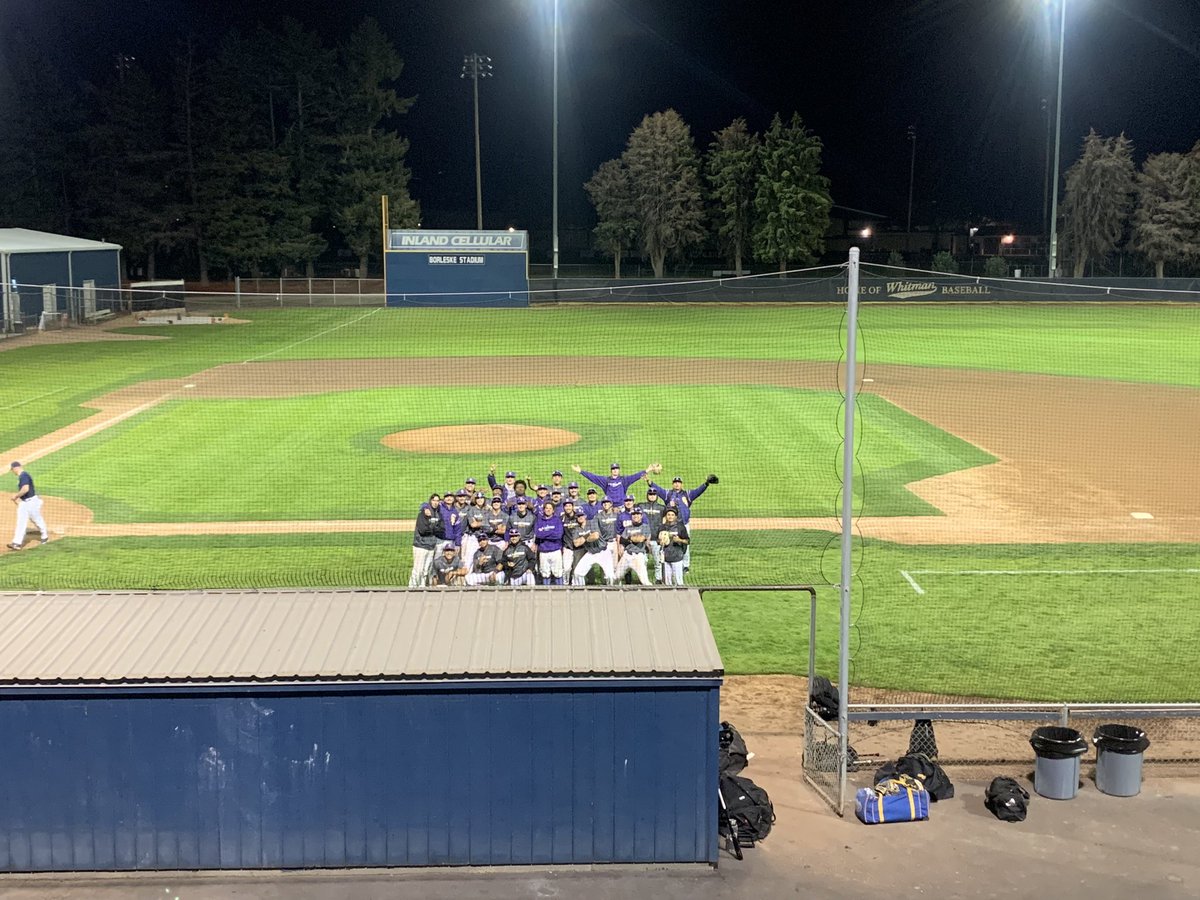 CLUBaseball's tweet photo. Thousand Oaks ➡️ Walla Walla📍
The Kingsmen have arrived ⚾️👑

Game 1 tomorrow at 3:30! https://t.co/zOz3uIL9RU